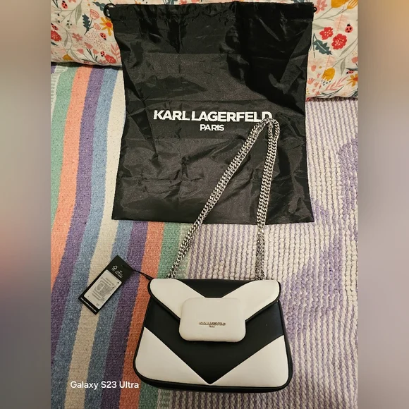 Chevron quilting chic Fleur by KARL LAGERFELD PARIS